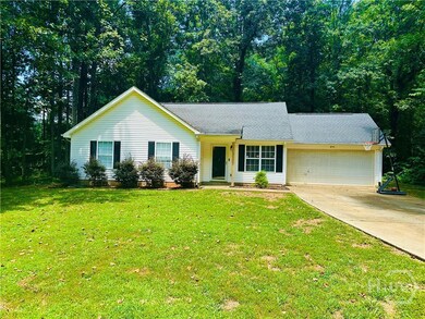 6533 River Hill Dr, Flowery Branch, GA 30542 - photo 2