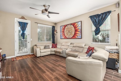 1635 N Beverly St, Mesa, AZ 85201 - photo 4