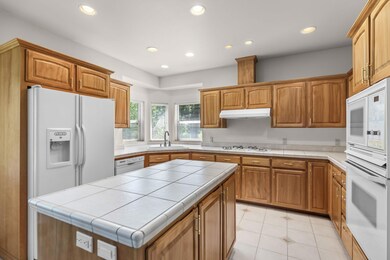 19596 Blue Lake Loop, Bend, OR 97702 - photo 7