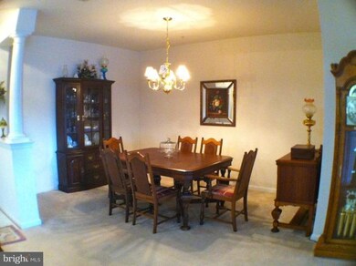 411 Hamlet Club Dr unit 205, Edgewater, MD 21037 - photo 6