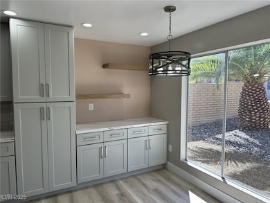 8753 Sundial Dr, Las Vegas, NV 89134 - photo 4