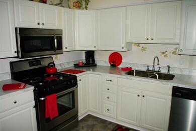 903 Birch Tree Ln, Michigan City, IN 46360 - photo 6