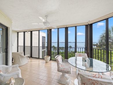 9612 Riverside Dr unit 302, Sebastian, FL 32958 - photo 7