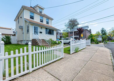 31 Melrose Ave, Staten Island, NY 10301 - photo 2