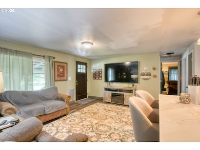 330 2nd St, Athena, OR 97813 - photo 4