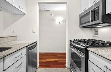 The Seasons Condominium unit 1619, White Plains, NY 10606 - photo 7