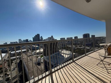 1750 N Bayshore Dr unit 3010, Miami, FL 33132 - photo 3