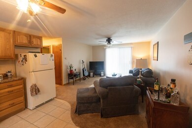 95 Center Depot Rd unit 52, Charlton, MA 01507 - photo 5