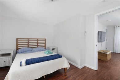 66 Knowlesway unit Upper unit, Narragansett, RI 02882 - photo 7