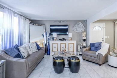 83-85 Thornton St, Lawrence, MA 01841 - photo 4