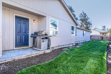 2852_2854 SW Peridot Ave (6 of 8)