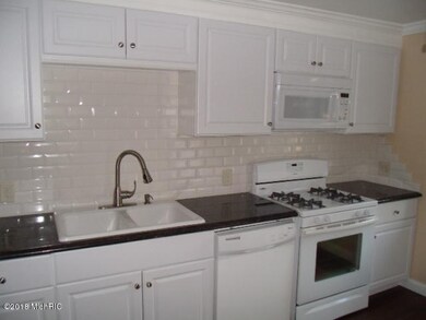 1407 Maple St, Niles, MI 49120 - photo 5