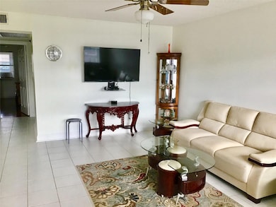 2038 Exeter C unit 2038, Boca Raton, FL 33434 - photo 2