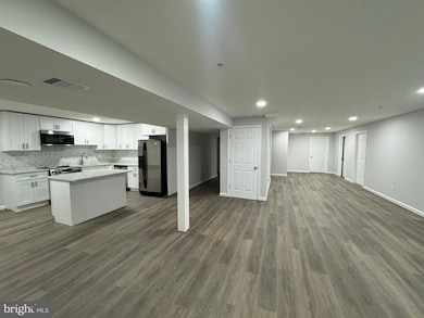 6900 Ironbridge Ln, Laurel, MD 20707 - photo 6