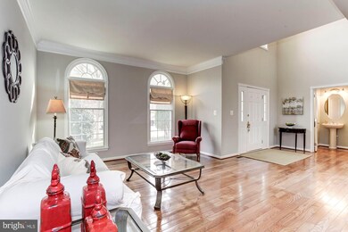 25834 Donegal Dr, Chantilly, VA 20152 - photo 5