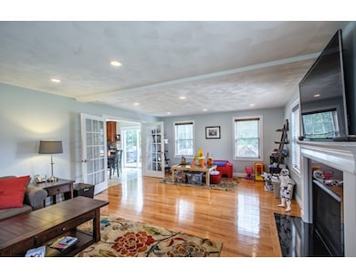 9 Cushing Dr, Wilmington, MA 01887 - photo 6