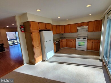 42 Chicopee Dr unit G, Princeton, NJ 08540 - photo 7