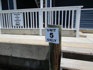 Each 5 Boat Slip