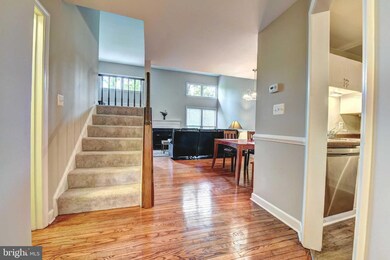 13922 Middle Creek Place, Centreville, VA 20121 - photo 5
