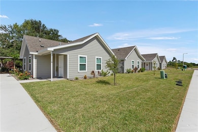 1405 Quitaca Dr, Edinburg, TX 78541 - photo 3