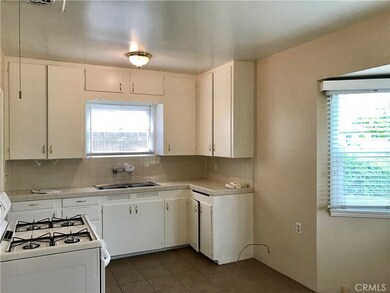 591 E C St, Upland, CA 91786 - photo 6