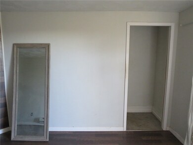 919 Oakland Ave, Charleroi, PA 15022 - photo 3