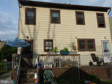 406 Ridgeway St, Gloucester City, NJ 08030 - photo 2