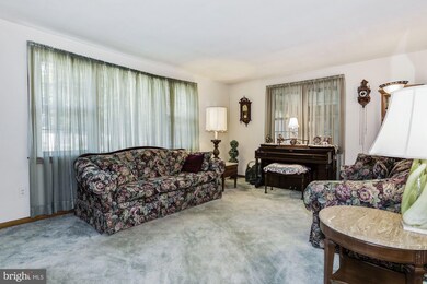 140 E Clayton Ave, Clayton, NJ 08312 - photo 4