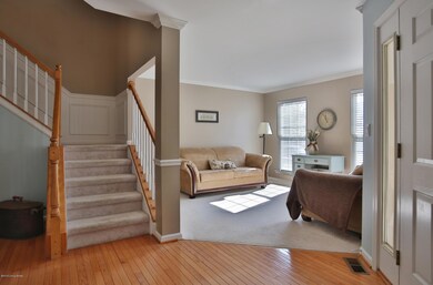 8509 Missionary Ct, Louisville, KY 40291 - photo 7