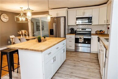 18 Sweetbriar St, Providence, RI 02908 - photo 6