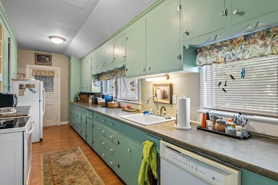 72 Stearns Rd, Ogunquit, ME 03907 - photo 7