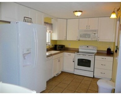 4 Overlook Dr, Bellingham, MA 02019 - photo 2