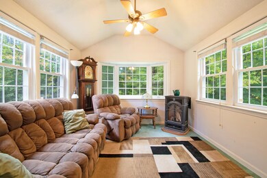 399TobeyRd.NewGloucester-17