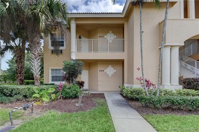 Entrance to Unit B 1/1