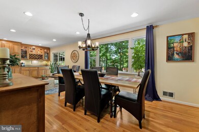 6902 Conservation Dr, Springfield, VA 22153 - photo 7