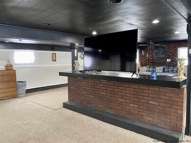 180 Vineyard Ave unit 1, Highland, NY 12528 - photo 4