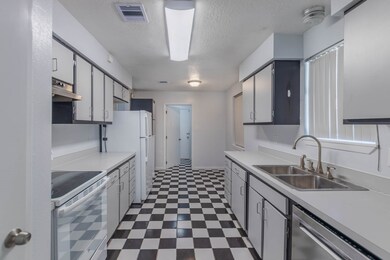 16926 Stardale Ln, Friendswood, TX 77546 - photo 6