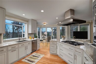 8565 E Mercer Way, Mercer Island, WA 98040 - photo 6