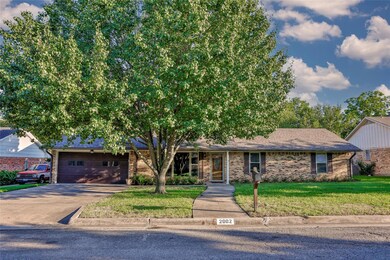 2002 Brentwood St, Gainesville, TX 76240 - photo 3