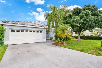 4908 Broadstone Cir, West Palm Beach, FL 33417 - photo 2