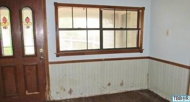 124 Pine St, Eddy, TX 76524 - photo 2