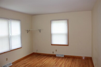 1912 Waterloo Rd, Cedar Falls, IA 50613 - photo 5