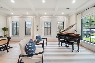 1574 Sue Barnett Dr, Houston, TX 77018 - photo 7