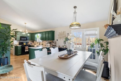 1303 Field Stone Dr, Jeffersonville, IN 47130 - photo 6