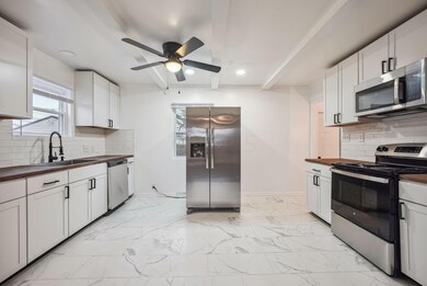 5-web-or-mls-947-byron-ave