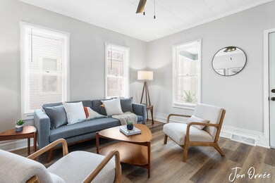 3-web-or-mls-21-e-16th-st