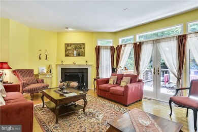 10951 Whiterim Dr, Potomac, MD 20854 - photo 5