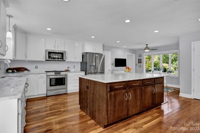 2656 Fines Creek Dr, Statesville, NC 28625 - photo 7