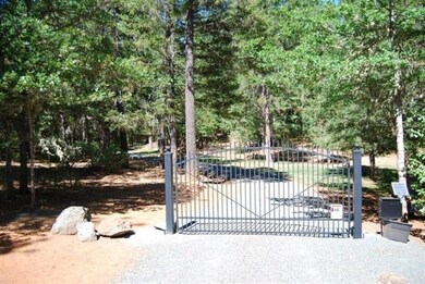 7353 Redthorne Rd, Rogue River, OR 97537 - photo 2