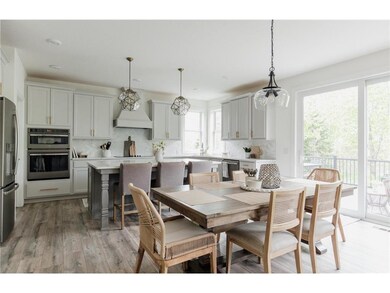 Bright and open dining room for easy entertaining 